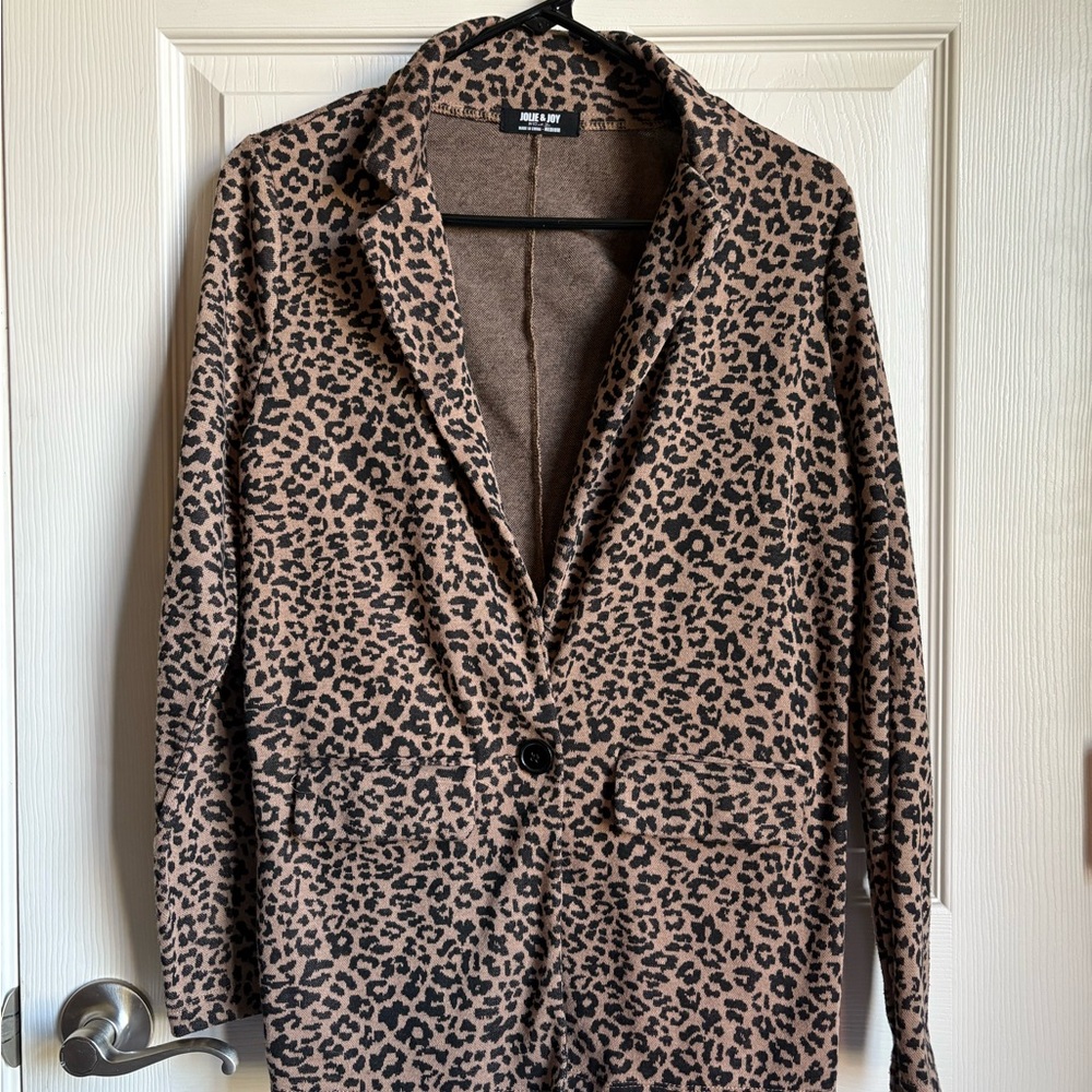 JOLIE & JOY BY FCT WITH LOVE Leopard Print Blazer